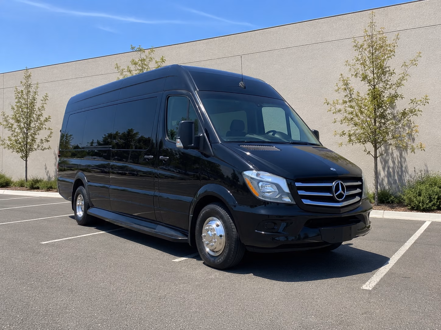 find the perfect transportation for your next airport transfer 1