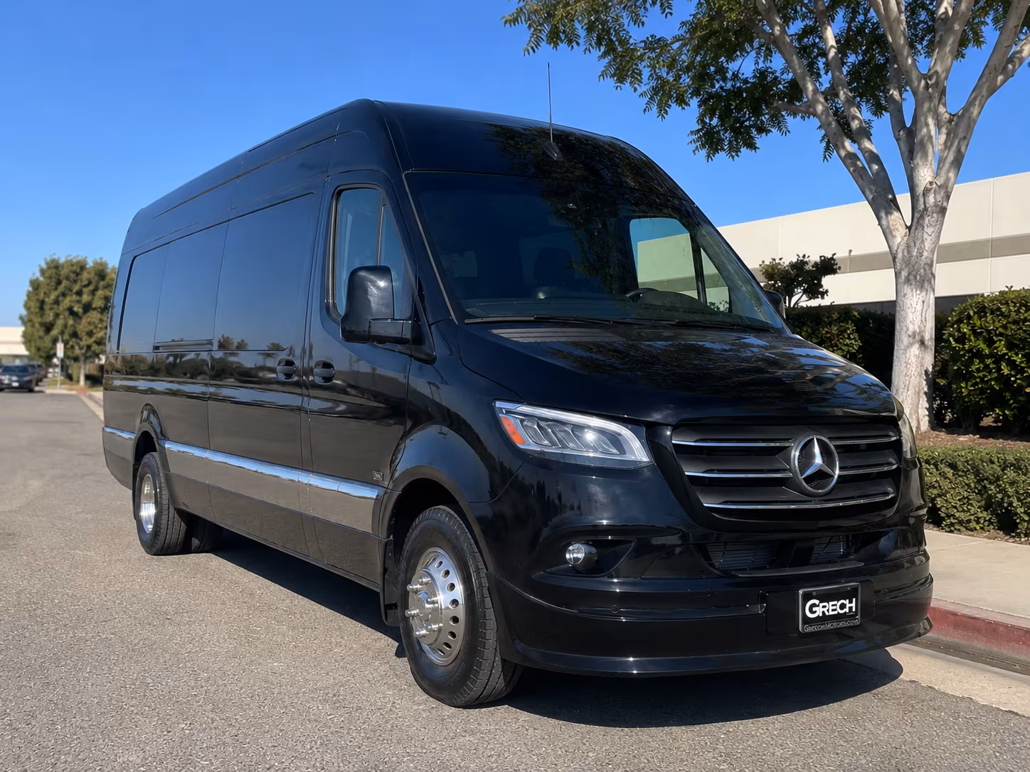 find the perfect transportation for your next wedding 1