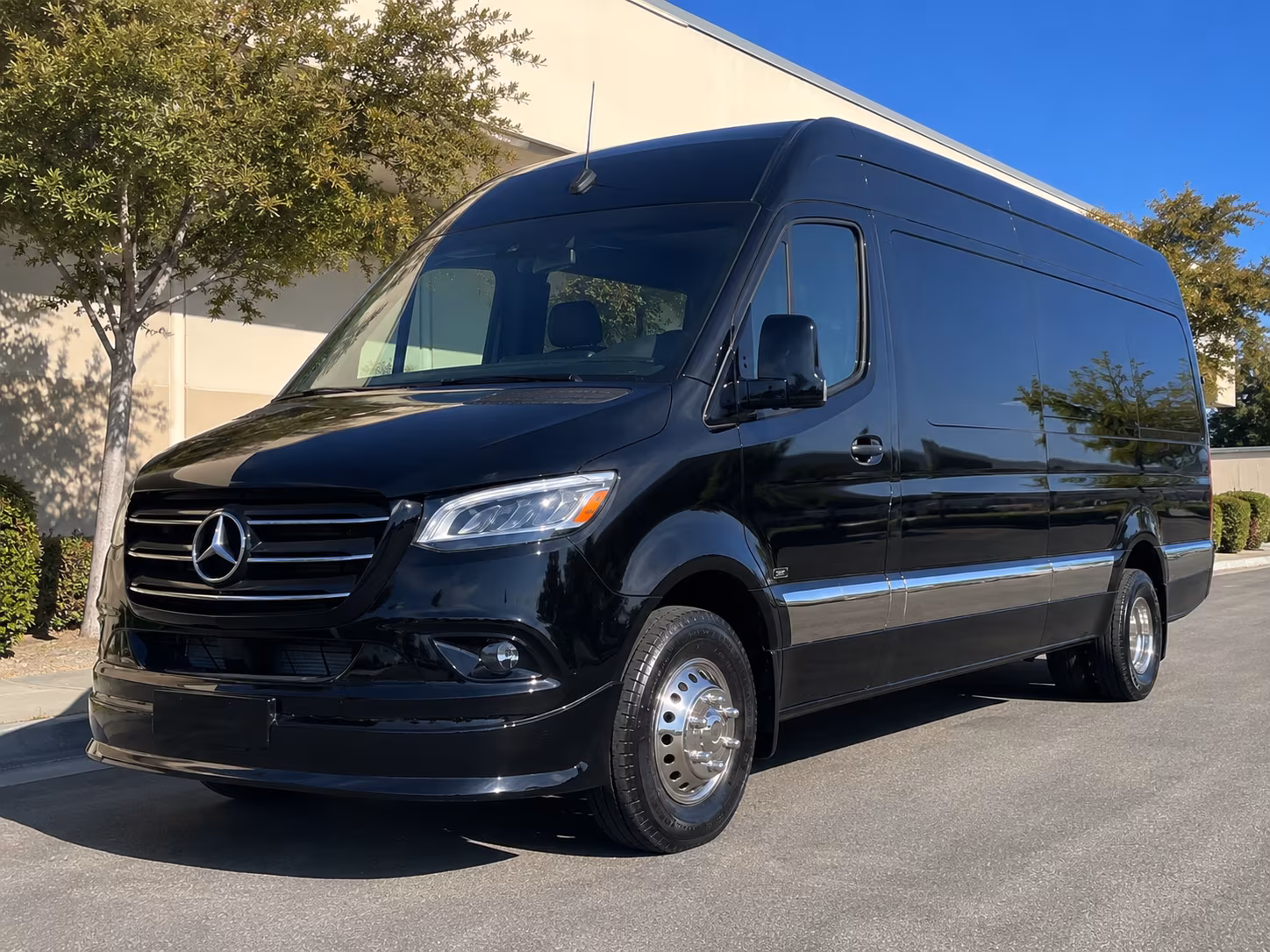 find the perfect transportation for your next wine tour 1